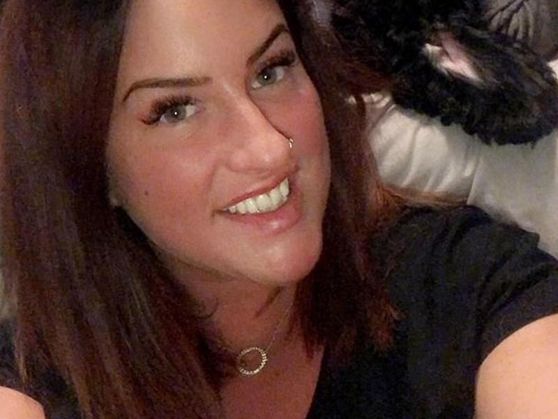 Qadın lüt şəklini sevgilisi əvəzinə, səhvən şirkətə göndərdi - FOTO