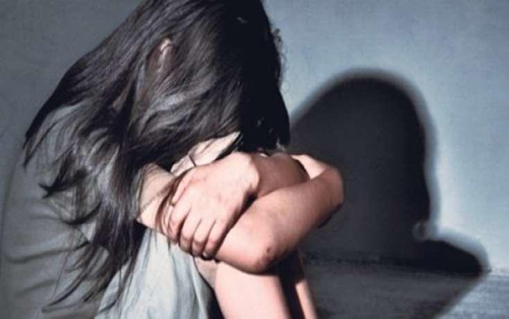 Atasının hotelində yeniyetmə qızı zorlayan hakim qarşısına çıxarılacaq