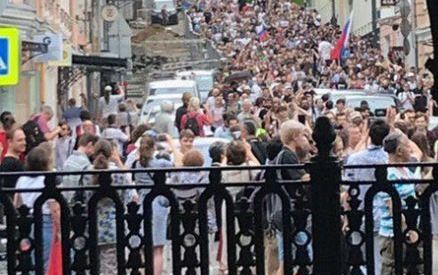 SON DƏQİQƏ: Moskva qarışdı - Yüzlərlə polis hərəkətə keçdi / VİDEO