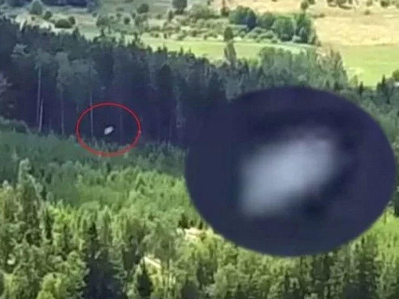 Polşa səmasında qeyri-adi gəmi göründü