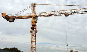 Fəhlə krandan atlayaraq intihar etdi