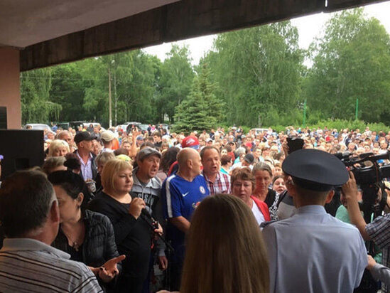 Rusların qaraçılarla davası: Ölü və yaralılar var - VİDEO