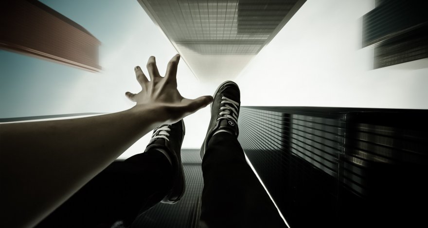 Стали известны подробности суицида дочери и супруги журналиста