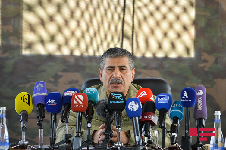 У армян нет даже артиллерии, которая стреляет на 35 км, как они могут застрелить меня? – Закир Гасанов