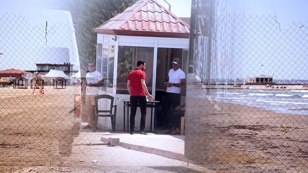 Çimərliklərdə biabırçılıq: istifadəyə yararsız yerdə dənizə giriş 25 manatdır - VİDEO