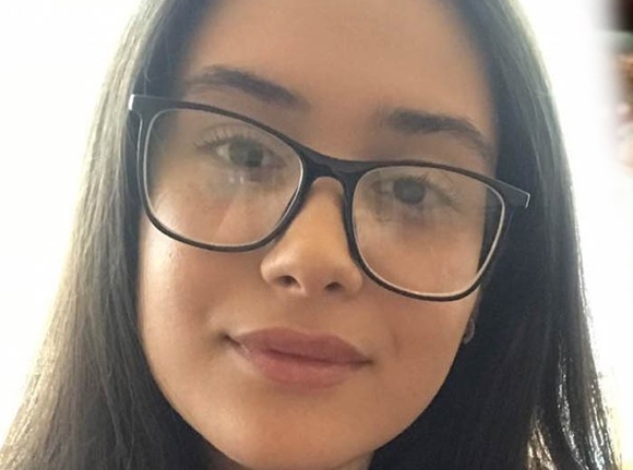 Bu iki 18 yaşlı qız BDU-nu bitirdi, magistraturaya qəbul oldu - FOTO