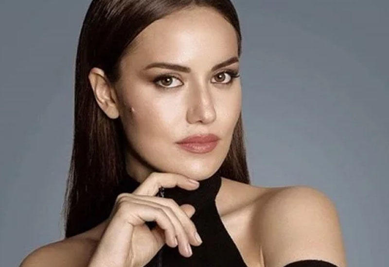 Fahriye Evcenin makiyajsız FOTOsu çox bəyənildi - FOTO