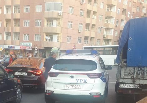 Yeni Yasamalda yaşayan vətəndaşların narazılıq etdiyi DYP maşını rəisin imiş – Foto