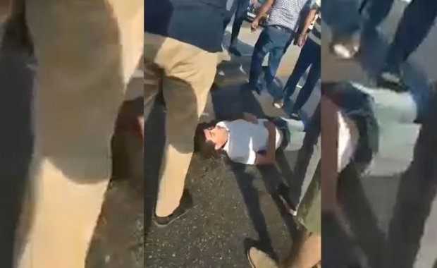 В Баку два пешехода попали под машину - ВИДЕО