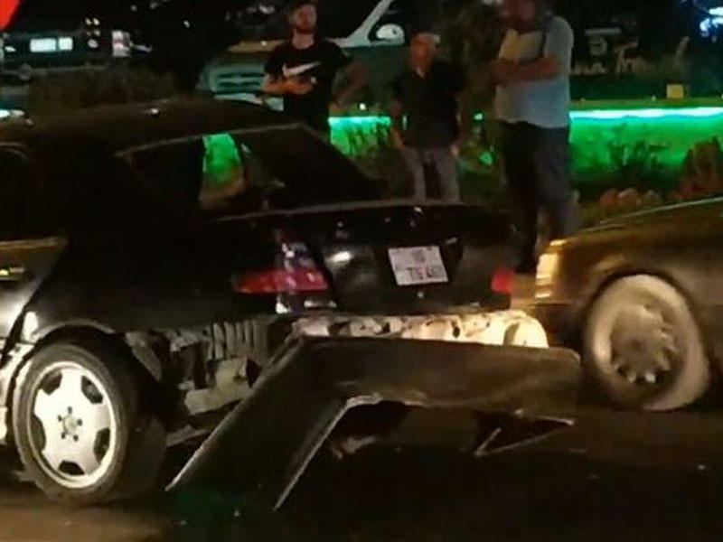 Novxanıda üç maşın bir-birinə girdi - VİDEO