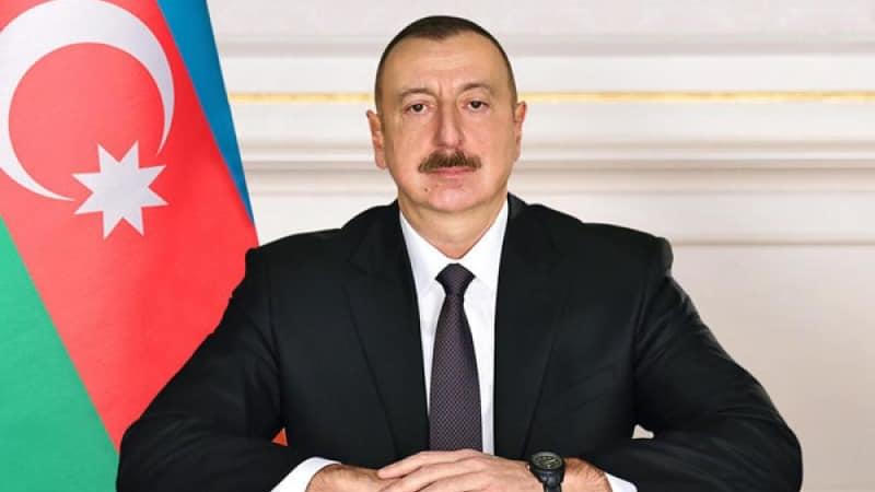 Prezident Əməkdar artistə EV VERDİ