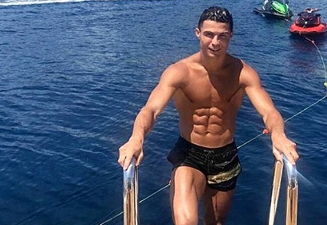 Ronaldo istirahətə nə qədər pul xərcləyir? - Fotolar