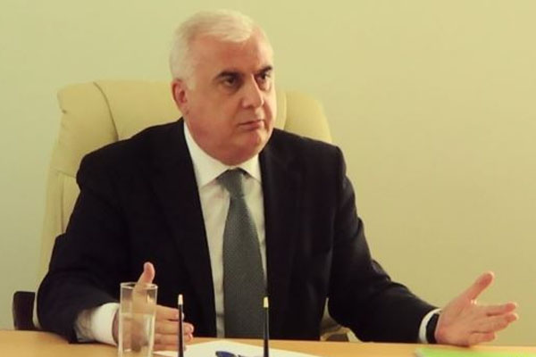 Azərbaycanın sabiq nazirinin oğlu radikal dini təriqətə üzv olub (FOTO)