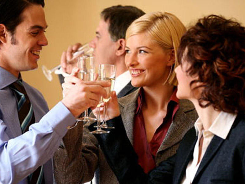 Xanımlar, diqqət: qarşınızdakı kişi bunları edirsə...