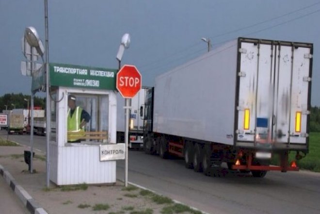 Azərbaycandan Rusiyaya yük aparan onlarla maşın sərhəddə qaldı
