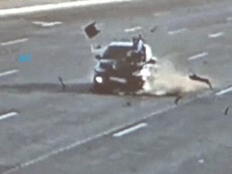 Bakıda süpürgəçi qadın xanım sürücü tərəfindən belə vuruldu - REAL VİDEO