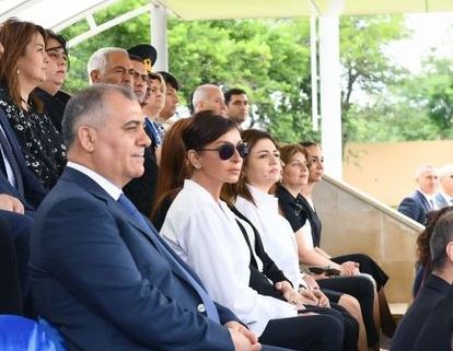Mehriban Əliyeva hərbi qulluqçuların ehtiyata buraxılması mərasimində - FOTO