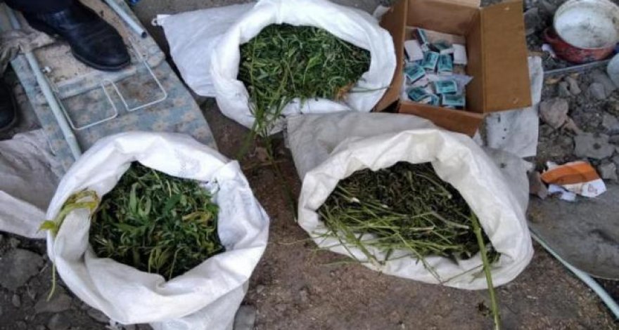 У жителя Агдаша изъяты огнестрельное оружие и наркотики – ФОТО