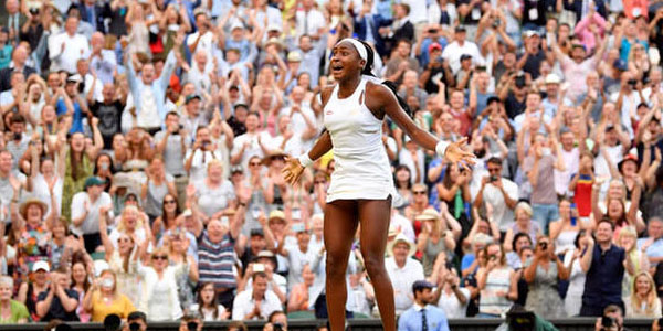 Dünya 15 yaşlı qızdan danışır - FOTOLAR