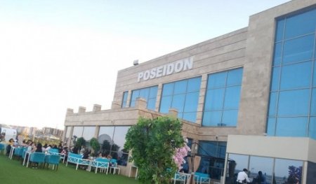 Sumqayıtın yeni bulvarında restoran soyğunçuluğu – FOTOFAKT