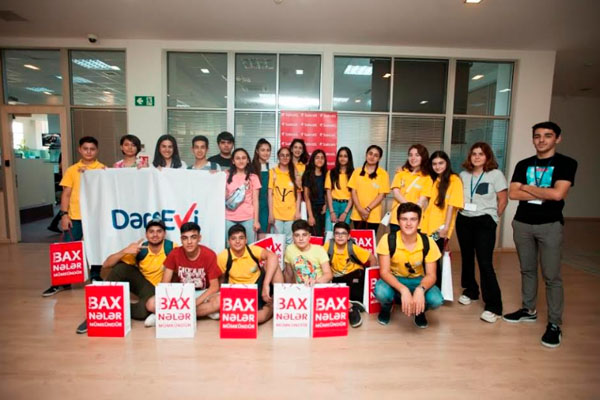 Məktəblilər “Bakcell”in qonağı oldu