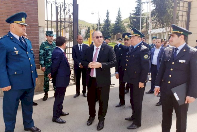 Azərbaycan gömrüyündə daha bir biabırçılıq – FOTOLAR
