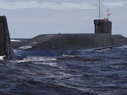 ABŞ əsgərləri sualtı qayığa basqın etdilər — VİDEO