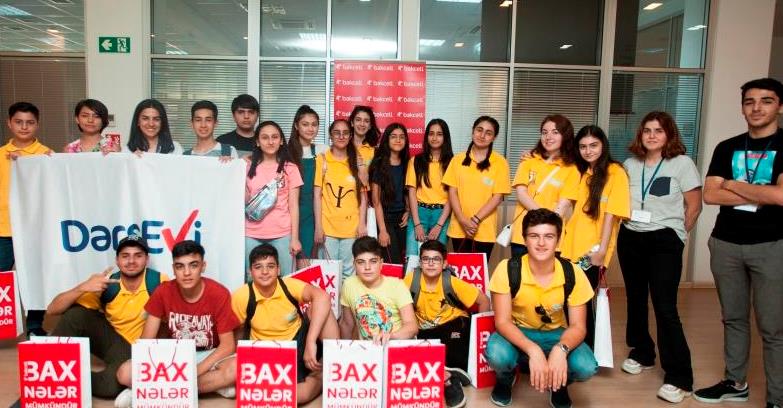 Məktəblilər “Bakcell”in qonağı oldu