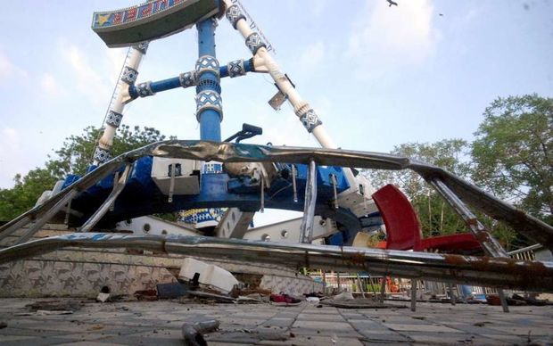 Parkda faciə: atraksion qırıldı, ölənlər var - VİDEO