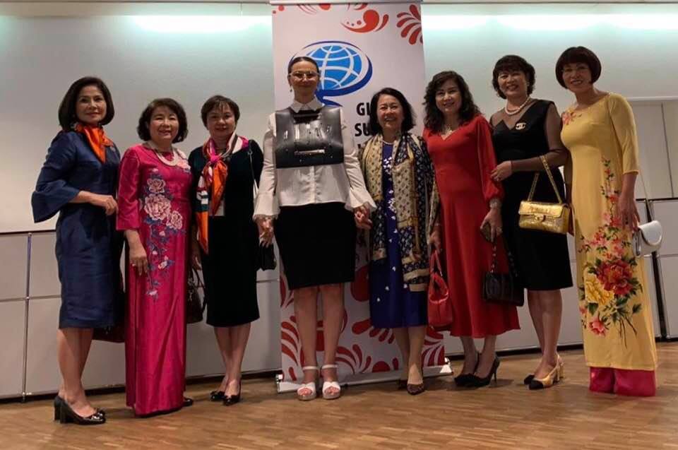 Millət vəkili Vyetnamın vitse-prezidenti və bu ölkənin tanınmış qadınları ilə Azərbaycan həqiqətlərindən danışıb