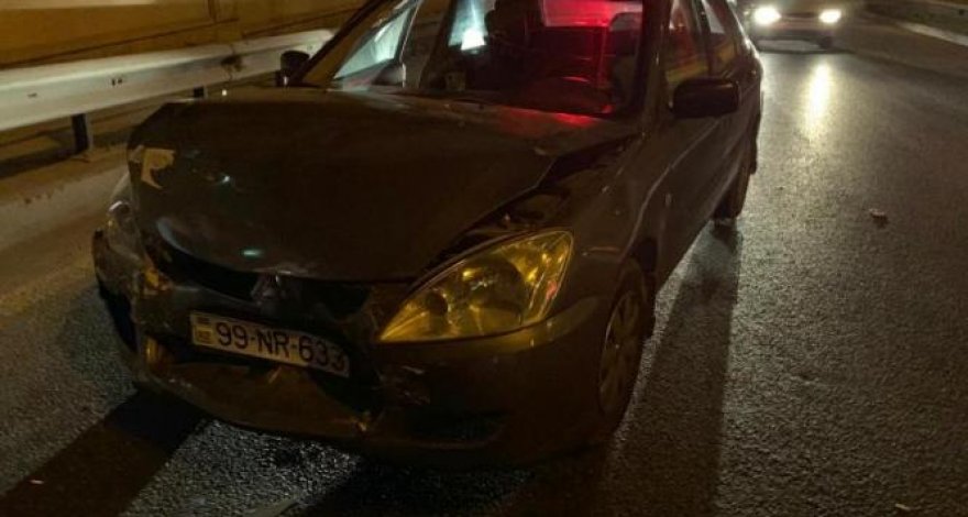 При ДТП в Баку пострадала женщина-водитель - ВИДЕО