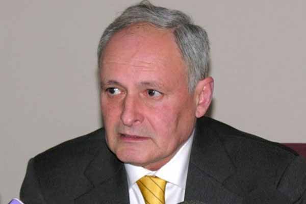 Səhiyyə Nazirliyinin tender müəmması: Nəyə görə bu şirkət?