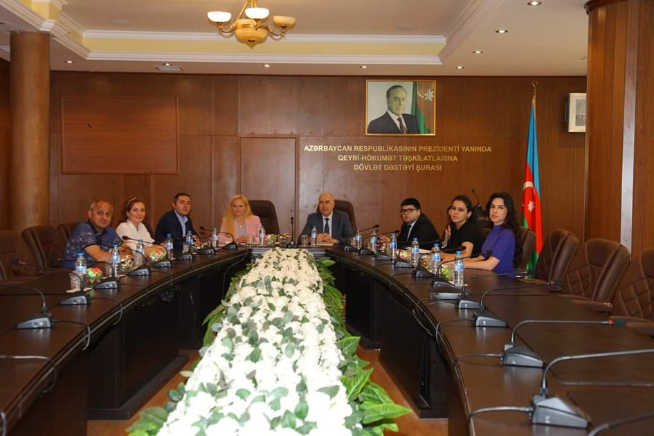 Şurada onlayn konsultativ xidmətin ilk təqdimatı keçirilib