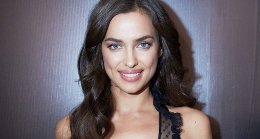 Ирина Шейк выложила откровенное селфи в белье после мощной поддержки в соцсетях – ФОТО