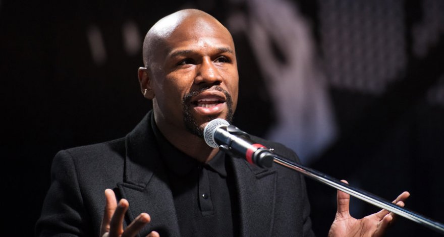 Менеджер Хабиба Нурмагомедова: Мейвезер до сих пор выпрашивает у нас поединок