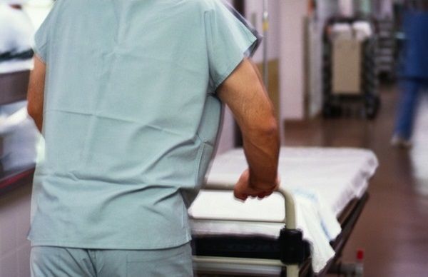 Türkiyədə kütləvi zəhərlənmə: aralarında onlarla uşaq var