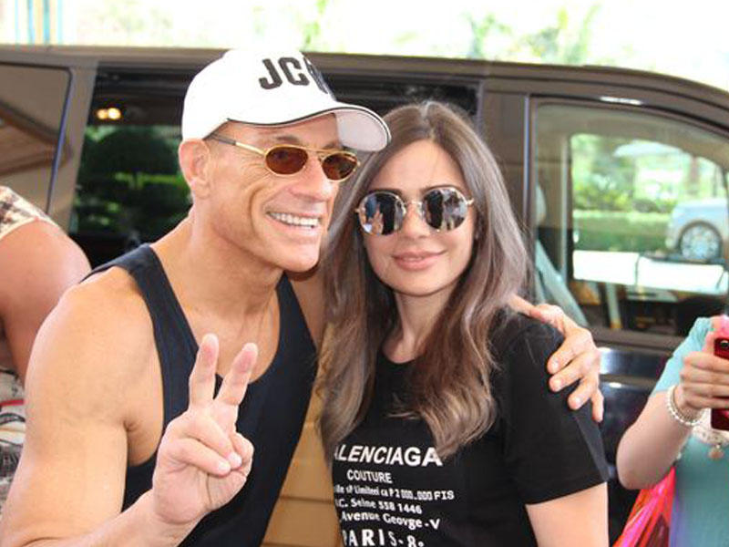 Van Damm Bodrumda dincəlir - FOTO