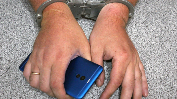 Qazaxıstanda Azərbaycan vətəndaşı tutuldu - Oğurluğa görə