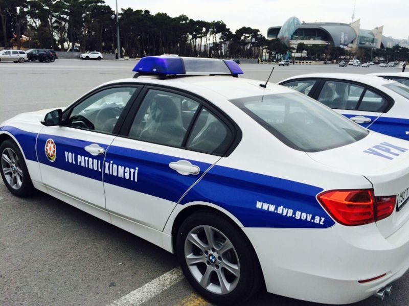 Yol polisi deputatı özündən çıxardı: “Mənim toxunulmazlıq hüququm var” (FOTO)