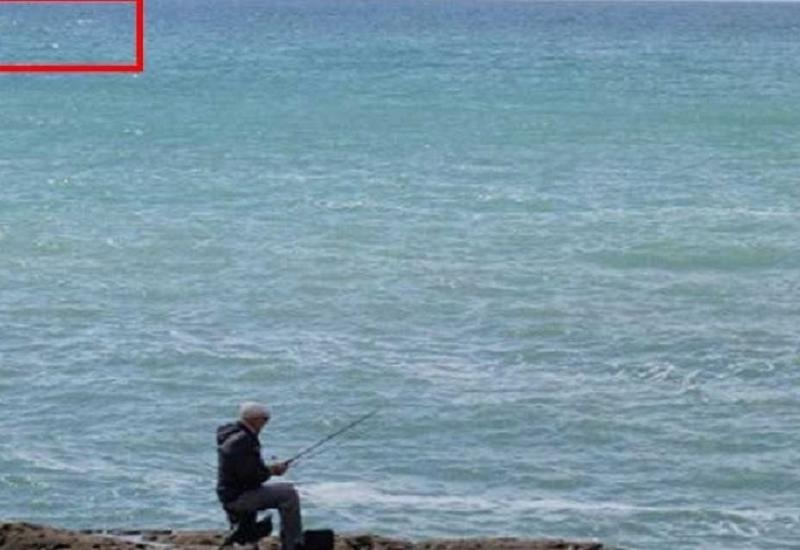 На пляже в Новханы людей ужаснуло огромное странное существо - ВИДЕО