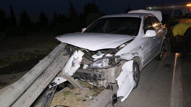 Hava limanına gedən yolda “Mercedes” “Daewoo”nu vurdu – FOTO/VİDEO