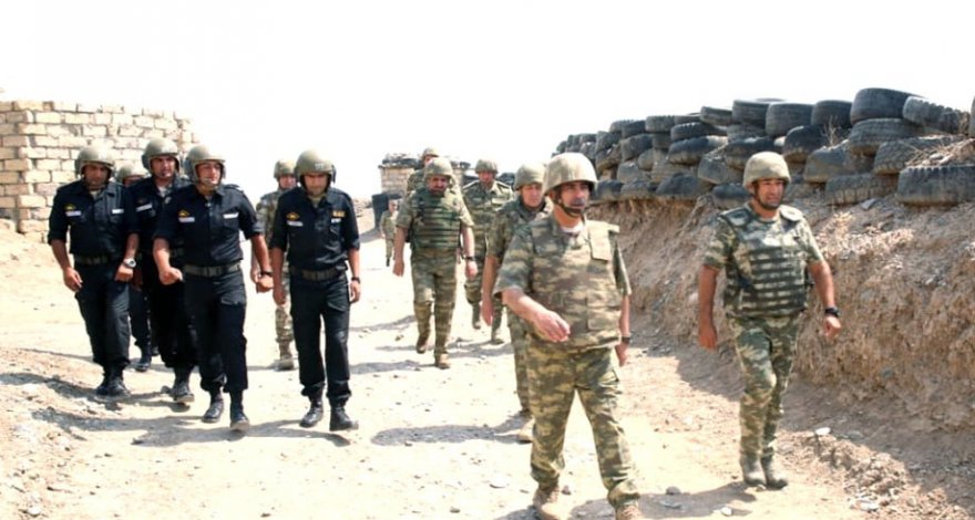 Закир Гасанов проверил боеготовность воинских частей в прифронтовой зоне - ВИДЕО