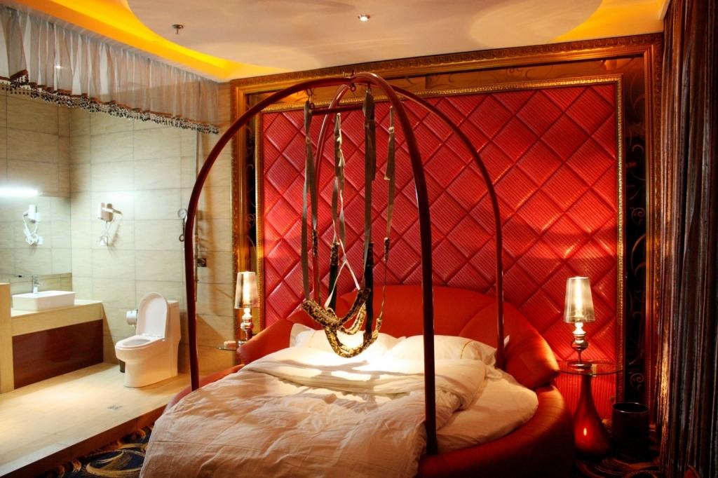 Gülnarənin Bakıda məşhur hoteldə ağlasığmaz intim oyunları - ŞOK FAKTLAR