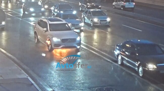 Dünyanın ən təhlükəsiz avtomobili Bakıda yandı - VİDEO