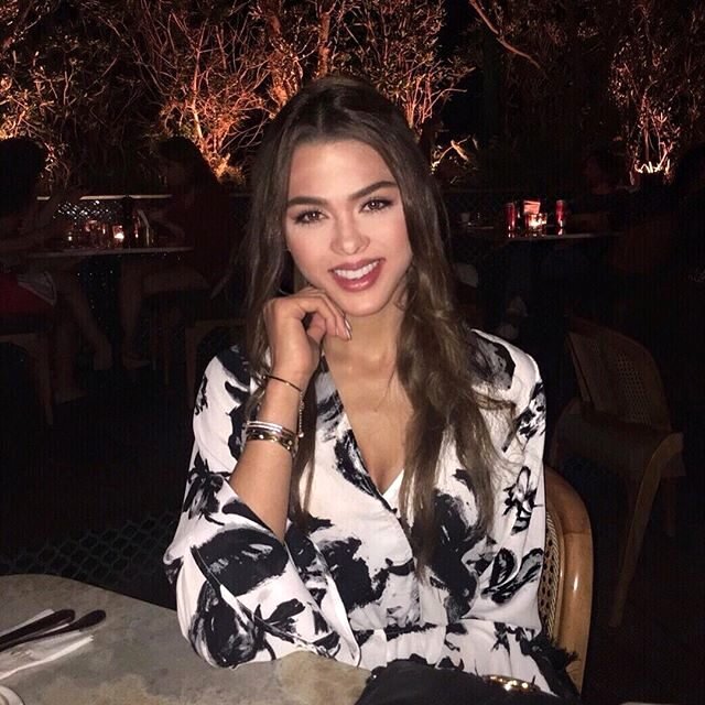 Məşhur model hicaba keçdi - FOTO