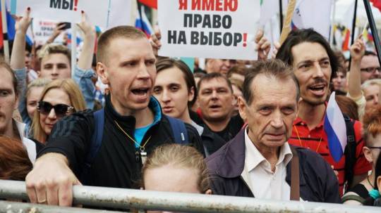 Moskvada icazəsiz etiraz aksiyasında saxlanılanların sayı 1000-i keçdi - YENİLƏNİB