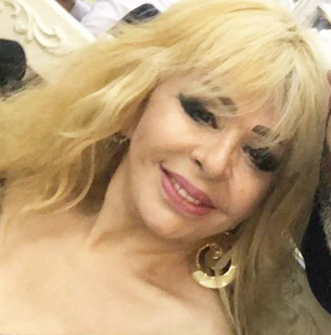 64 yaşlı azərbaycanlı müğənni yarıçılpaq kişilərin VİDEOsunu paylaşdı: Bizdə də olsun