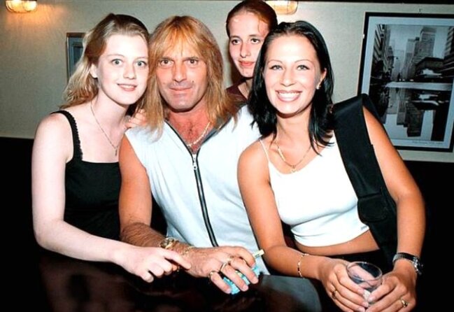 6 min qadınla yatdı, sevişərkən öldü - Fotolar