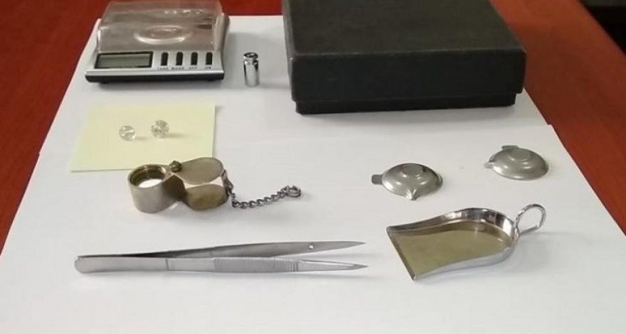 В Губе поймана группа мошенников, торгующая бриллиантами