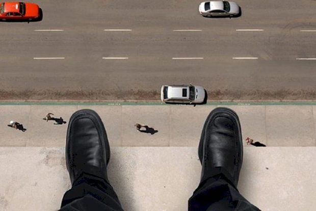 Bakıda iki kişi intihara cəhd edib - YENİLƏNİB